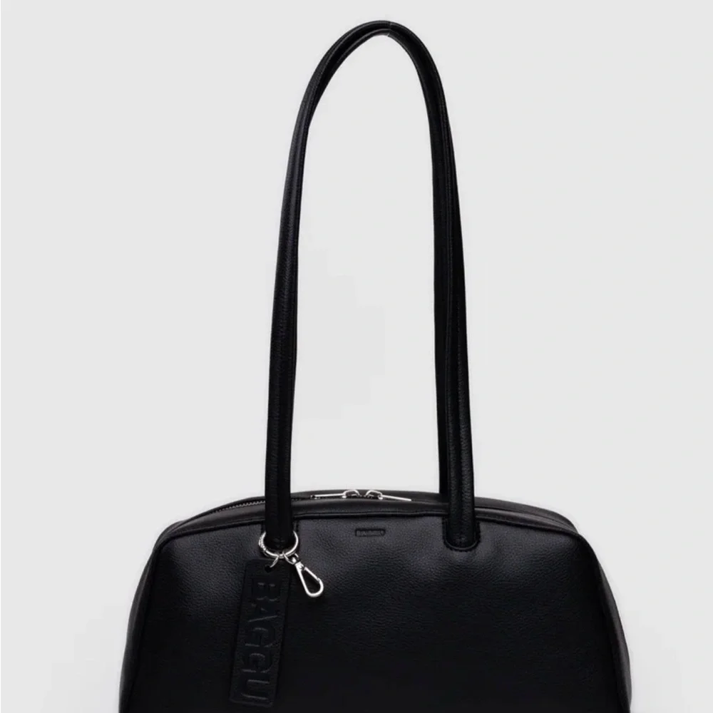 BAGGU Black Leather Shoulder Bag with Long Straps - Picture 1 of 8